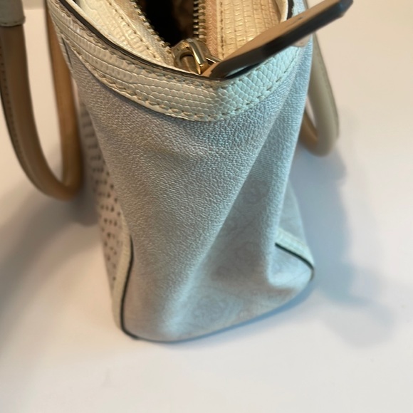 Guess Large Shoulder Handbag - Picture 12 of 14